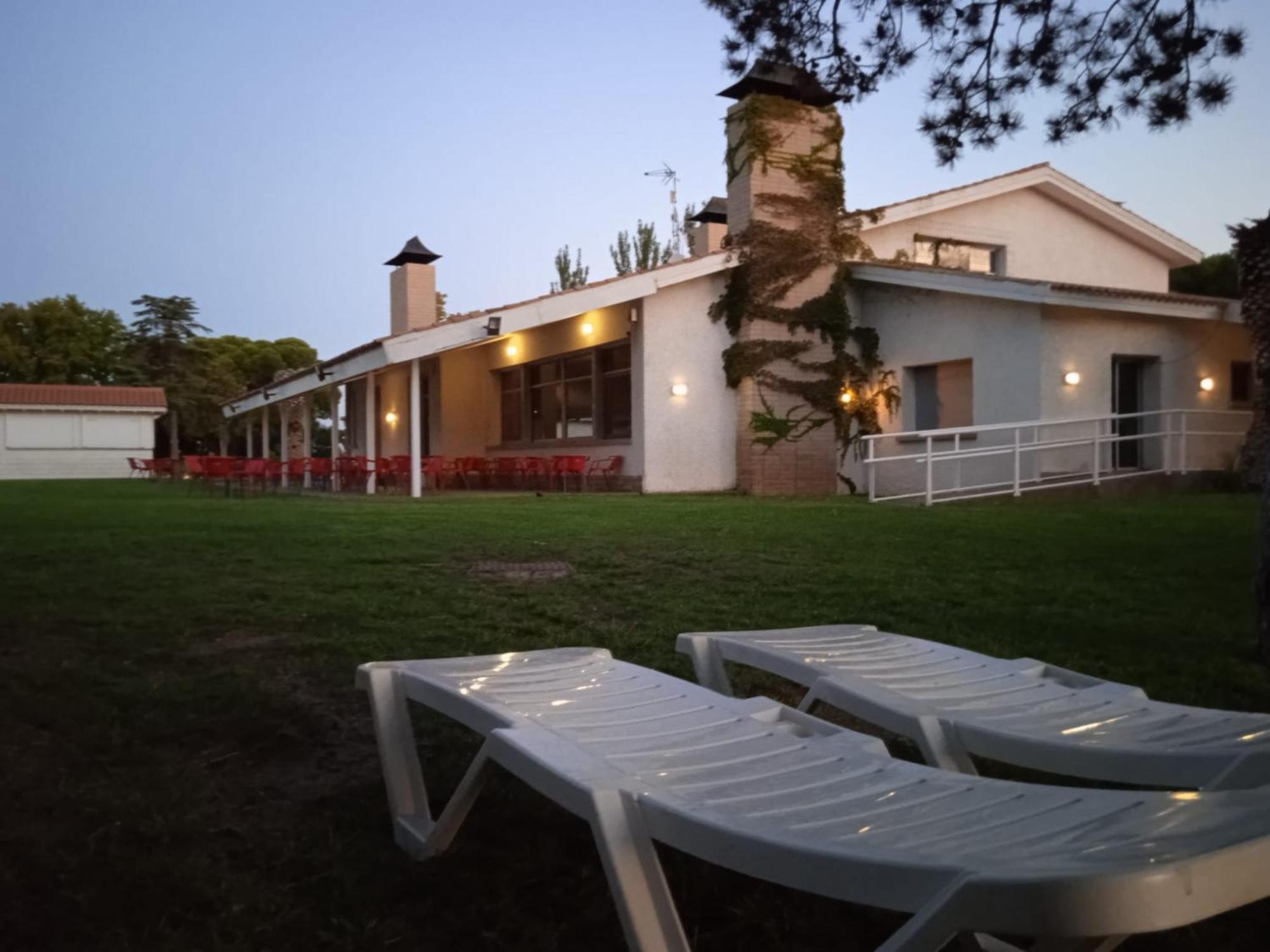 Albergue Zaragoza Camping Eksteriør billede