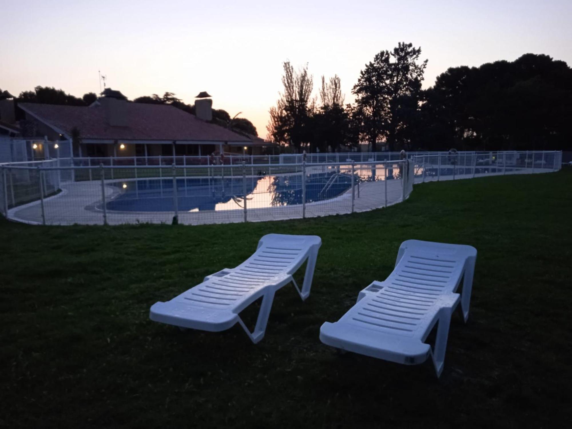 Albergue Zaragoza Camping Eksteriør billede