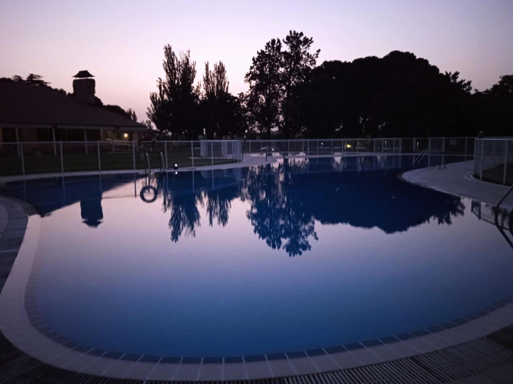 Albergue Zaragoza Camping Eksteriør billede