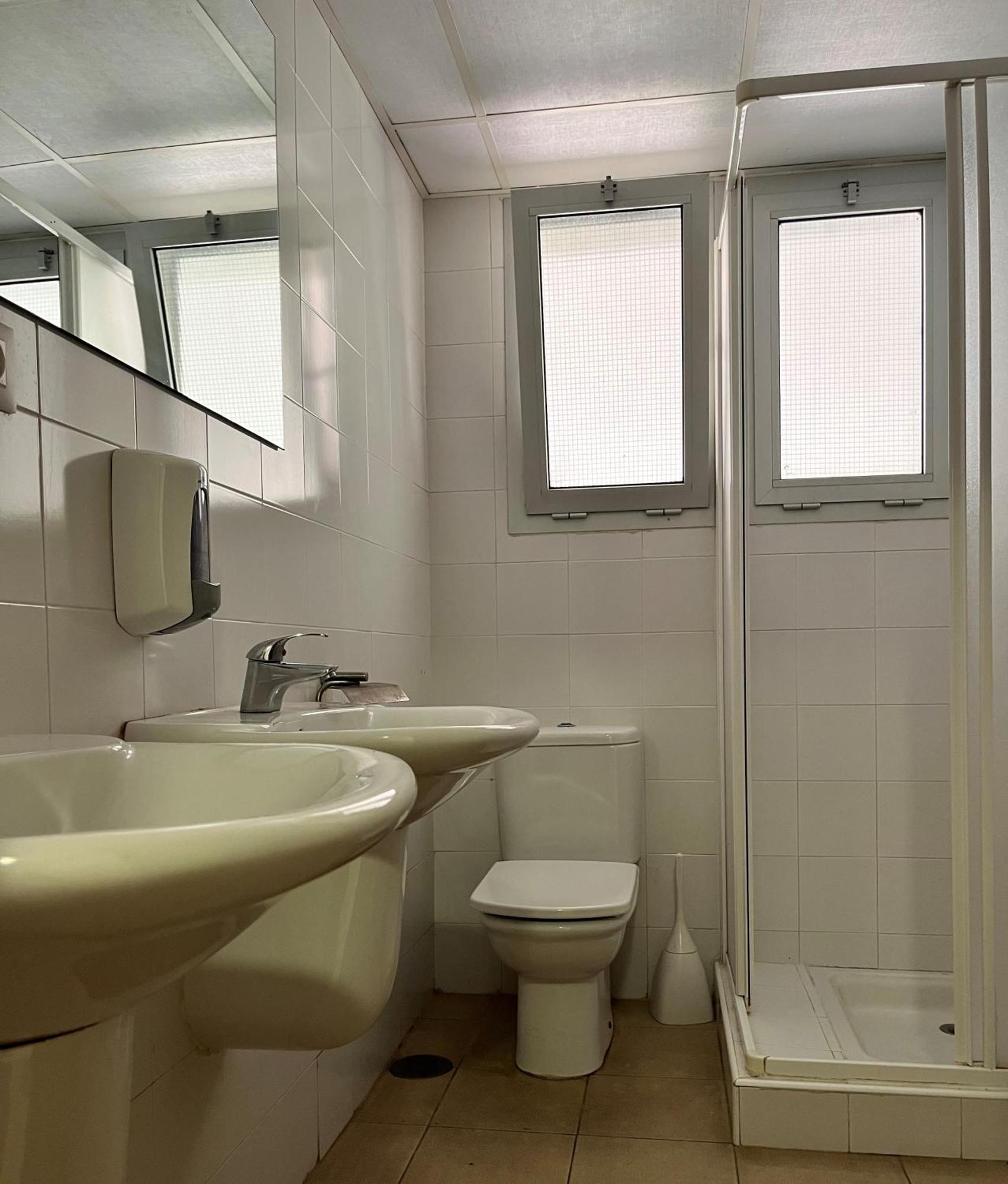 Albergue Zaragoza Camping Eksteriør billede