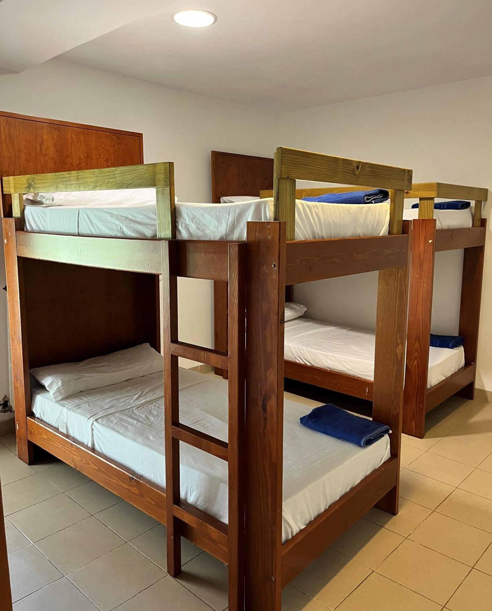 Albergue Zaragoza Camping Eksteriør billede